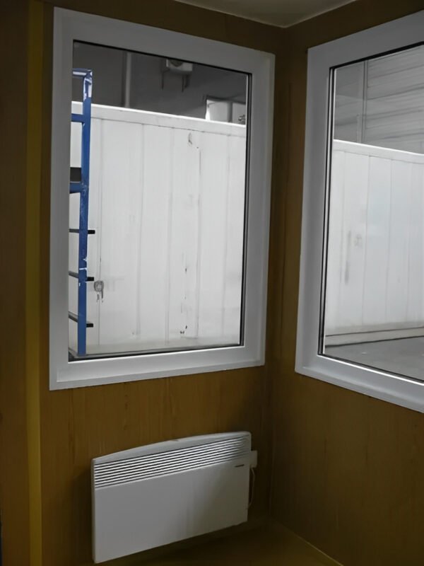 10ft-Observation-_-Full-Glass-Unit2-600x800-1.jpg 10ft Observation / Full Glass Unit