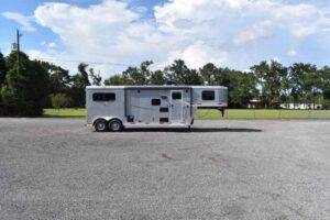 2020-lakota-colt-8209so-2-horse-trailer-with-9-short-wall.jpg 2020 Lakota Colt 8209SO 2 Horse Trailer with 9′ Short Wall