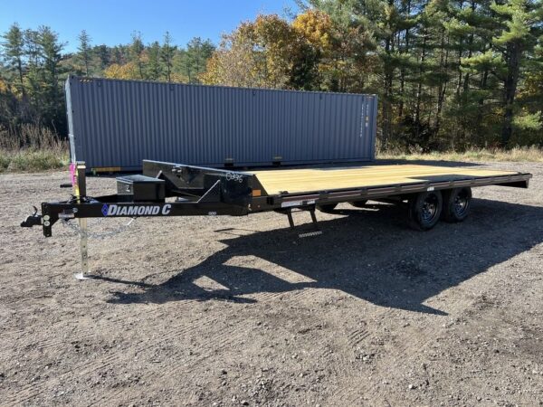 2024-diamond-c-85x20-7k-deckover-trailer-w-slide-in-ramps-2.jpg 2024 Diamond C 8.5×20 7K Deckover Trailer w/Slide-In Ramps