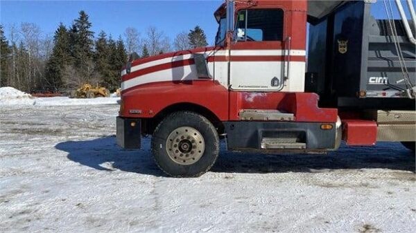 WhatsApp-Image-2023-04-19-at-01.32.11-1.jpg 1987 KENWORTH T600 DUMP TRUCK FOR SALE